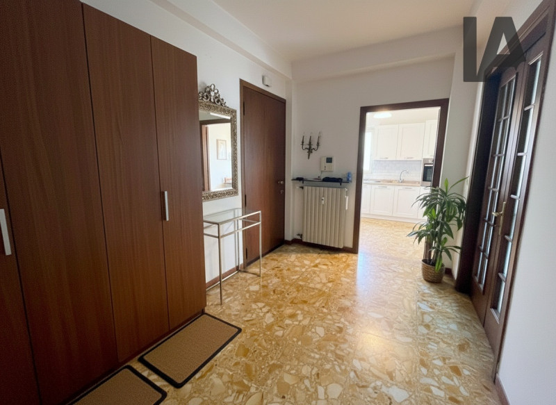 AMPIO 4/5/5 CAMERE PANORAMICO AD ARCELLA /SAN BELLINO €.350.000 - rif.CL513

Proponiamo in vendit...