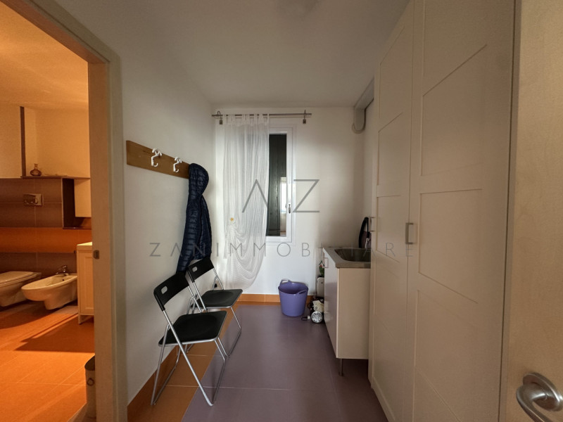 Proponiamo in vendita una splendida casa singola situata nel comune di Solagna, immersa nella nat...