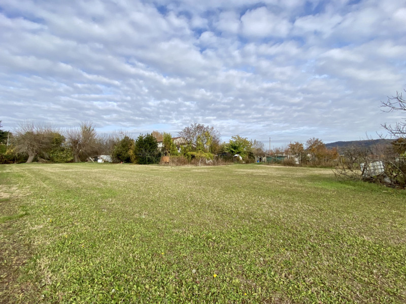 Brendola. In località Pedocchio, proponiamo la vendita di un rustico adatto a essere trasformato ...