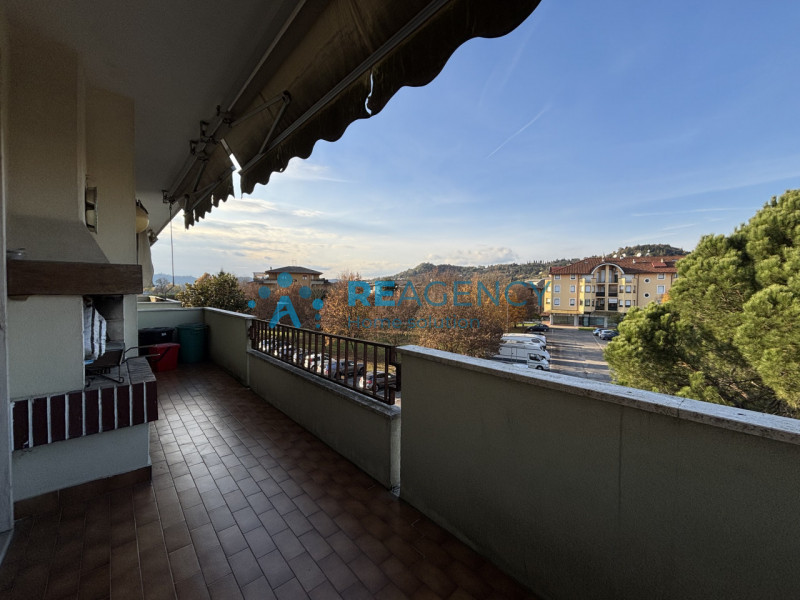 Situato in una delle zone più ricercate di Creazzo, proponiamo in vendita un appartamento all'ult...