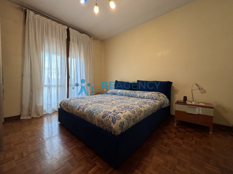 Situato in una delle zone più ricercate di Creazzo, proponiamo in vendita un appartamento all'ult...