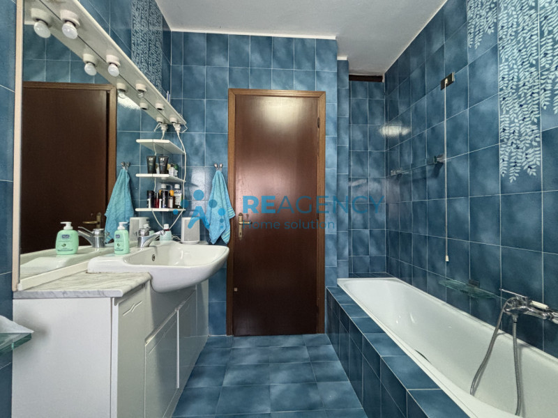 Situato in una delle zone più ricercate di Creazzo, proponiamo in vendita un appartamento all'ult...