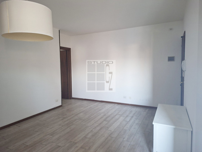 Scopri il tuo nuovo rifugio nel centro di Galliera Veneta! 
Questo affascinante appartamento tril...