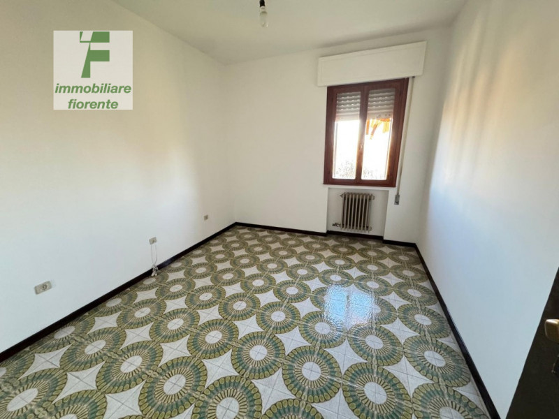 In QUARTIERE RESIDENZIALE...CON FERMATA DELL'AUTOBUS A 20 METRI...PANORAMICO APPARTAMENTO DI AMPI...