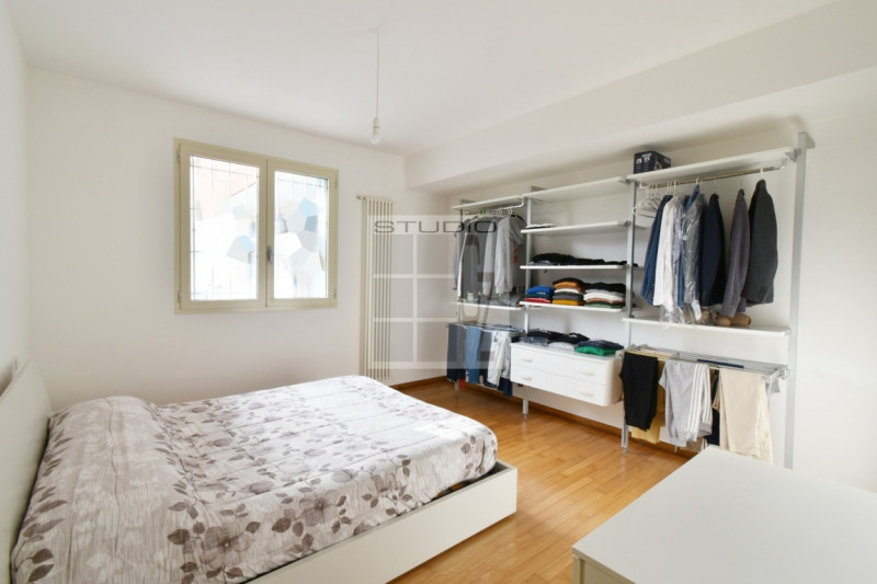 A Loreggiola proponiamo in vendita appartamento al PIANO TERRA.

L'ingresso pedonale dell'apparta...