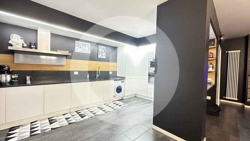 Nel cuore di Campodarsego, in una delle zone più signorili e ricercate del centro, proponiamo in ...