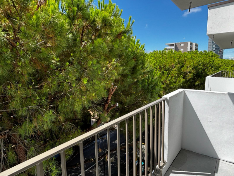 A due passi da Piazza Brescia, nuovo appartamento al terzo piano di una moderna palazzina con asc...