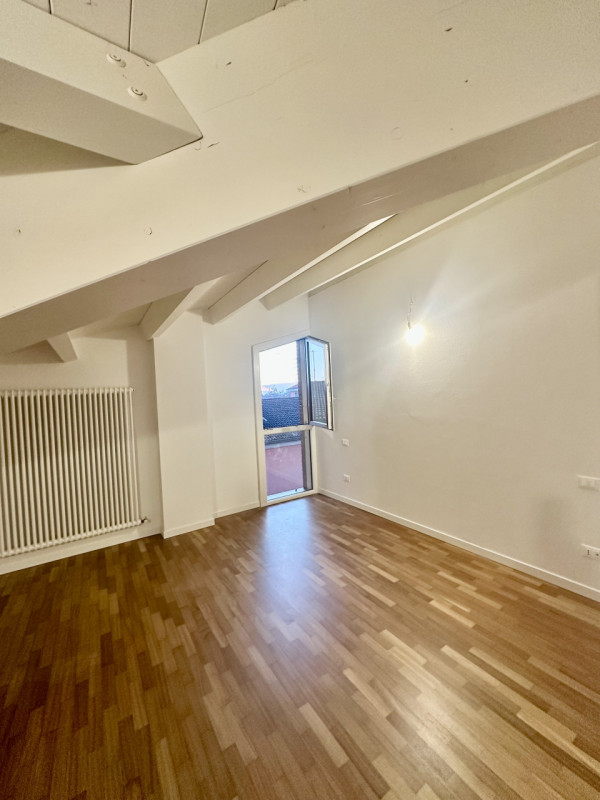 Situata nella tranquilla frazione di Sant'Eufemia, nel comune di Borgoricco, questa signorile pro...