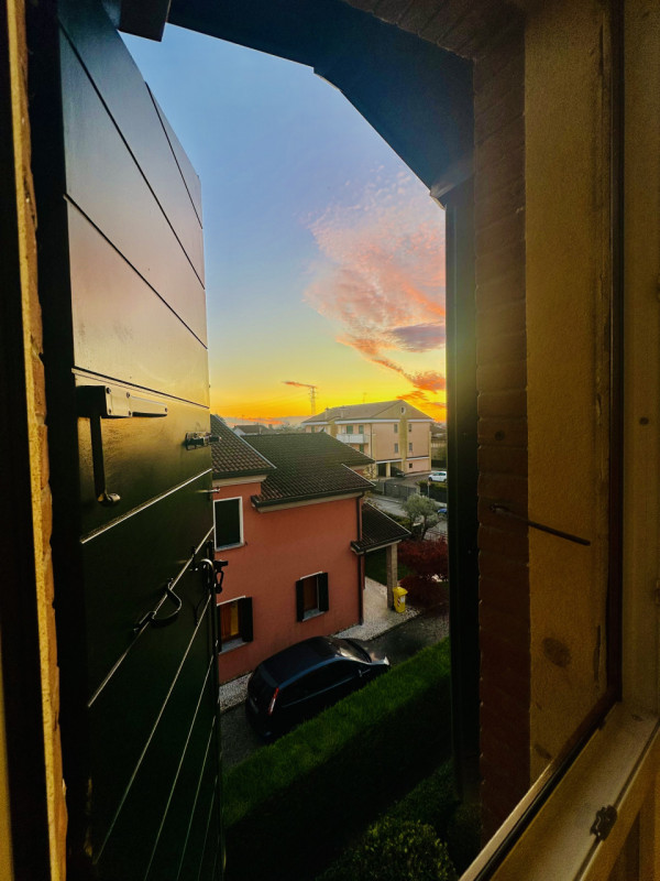 Situata nella tranquilla frazione di Sant'Eufemia, nel comune di Borgoricco, questa signorile pro...