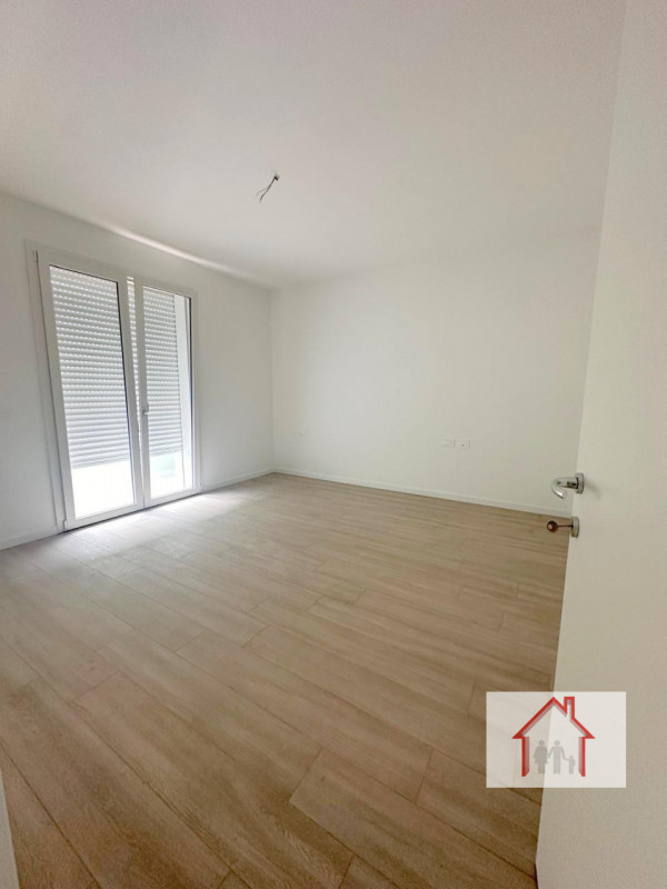 Rif: DA327 - Info Denis: 34.02.54.07.85

ULTIME UNITA' DISPONIBILI IN CLASSE A4, situati nel cuor...