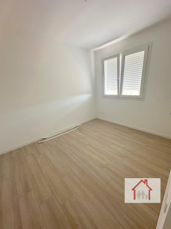 Rif: DA327 - Info Denis: 34.02.54.07.85

ULTIME UNITA' DISPONIBILI IN CLASSE A4, situati nel cuor...