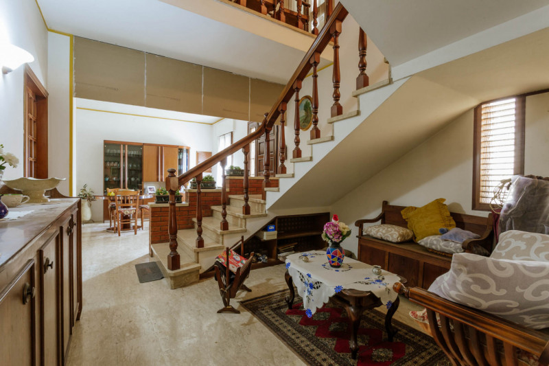 In una tranquilla zona di campagna ad Agna, non distante dal centro del paese, proponiamo in vend...