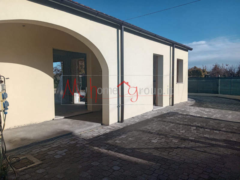 RONCAGLIA (RIF: V2711-R): Scopri la nuova bifamiliare in fase di ultimazione a Roncaglia, una sol...