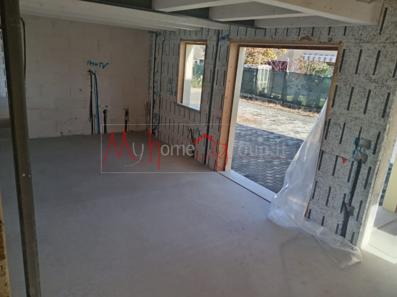 RONCAGLIA (RIF: V2711-R): Scopri la nuova bifamiliare in fase di ultimazione a Roncaglia, una sol...