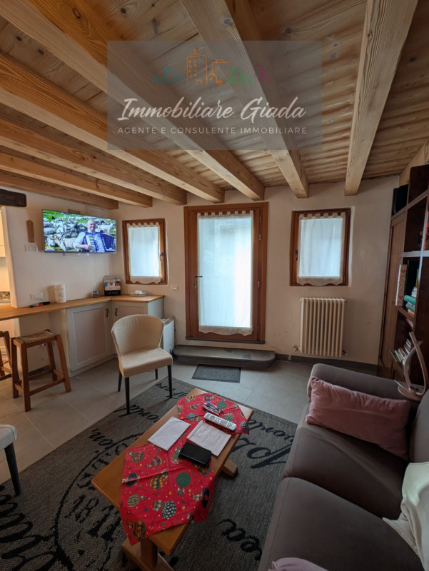 Scopri questa porzione di immobile unica nel suo genere, situata in una delle zone più affascinan...