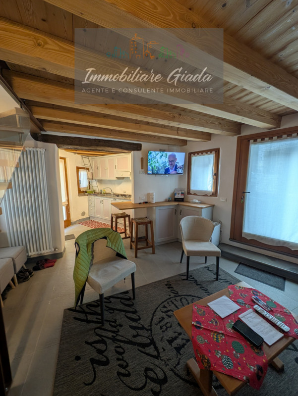 Scopri questa porzione di immobile unica nel suo genere, situata in una delle zone più affascinan...