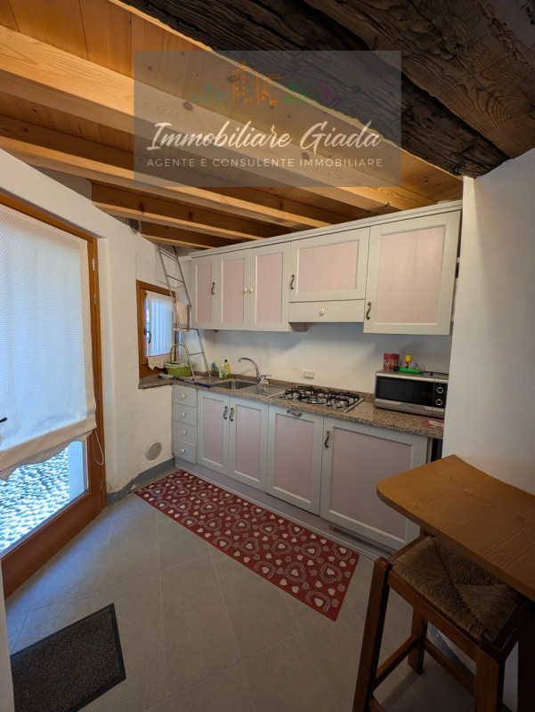 Scopri questa porzione di immobile unica nel suo genere, situata in una delle zone più affascinan...