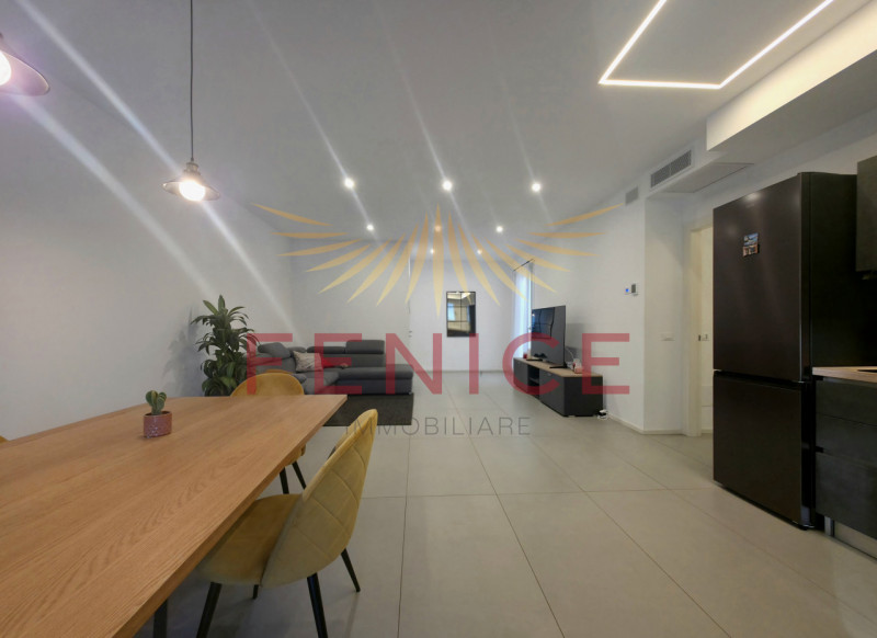 Cerchi un appartamento moderno, spazioso e con un grande giardino privato, difficile da trovare s...