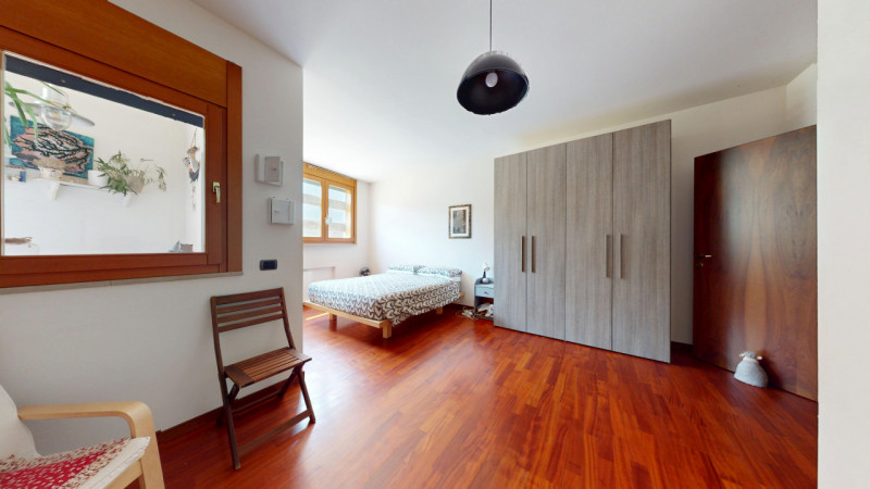 SAN BORTOLO

In un contesto residenziale tranquillo, curato e ben abitato, proponiamo un elegante...