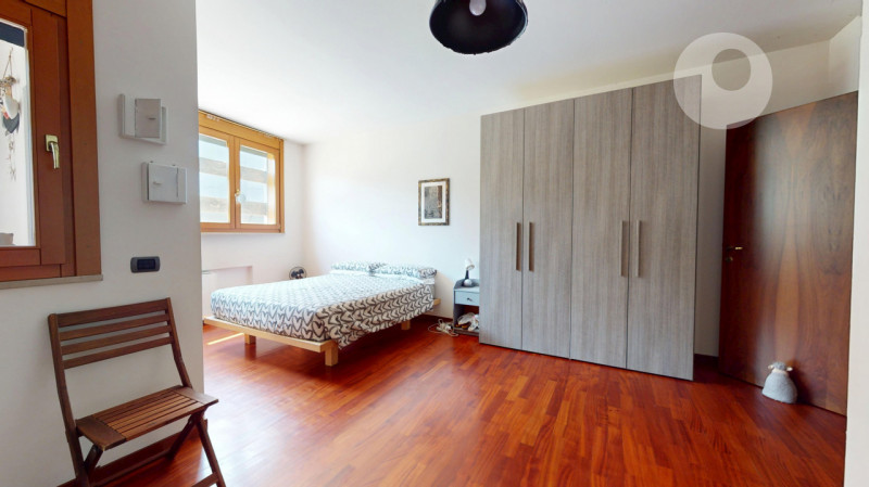 SAN BORTOLO

In un contesto residenziale tranquillo, curato e ben abitato, proponiamo un elegante...