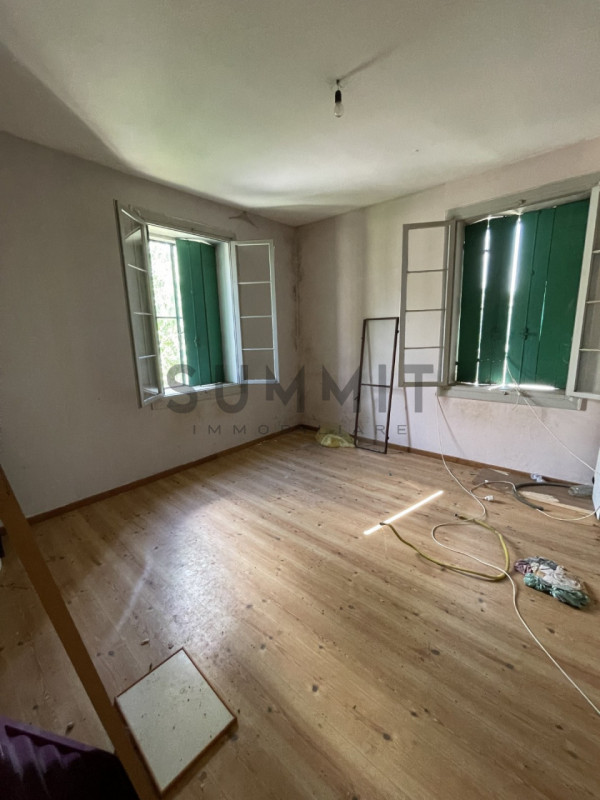 SCHIO - Quartiere Rossi: Affascinante Casa d'Epoca indipendente su 2 livelli. Cl. En. G IPE 175,0...