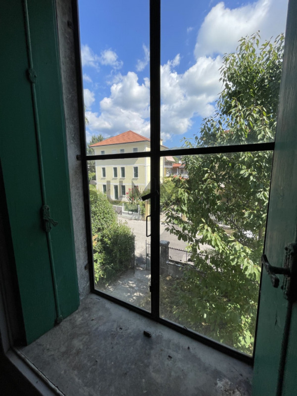 SCHIO - Quartiere Rossi: Affascinante Casa d'Epoca indipendente su 2 livelli. Cl. En. G IPE 175,0...