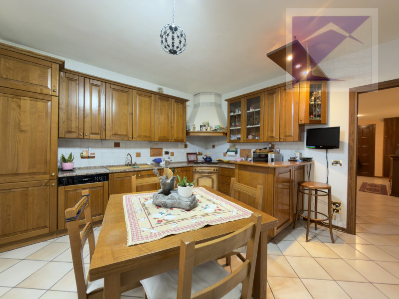 Borgoricco – In posizione centrale e privilegiata, proponiamo in vendita un’elegante e moderna vi...