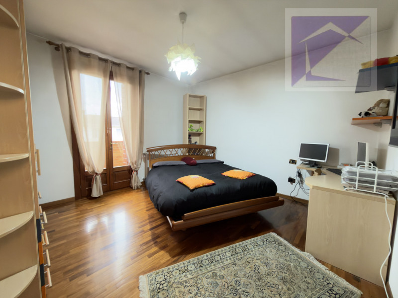 Borgoricco – In posizione centrale e privilegiata, proponiamo in vendita un’elegante e moderna vi...