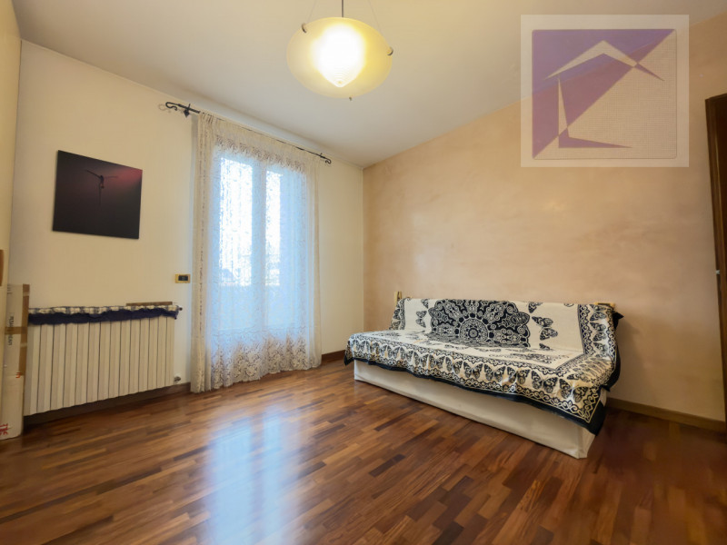 Borgoricco – In posizione centrale e privilegiata, proponiamo in vendita un’elegante e moderna vi...