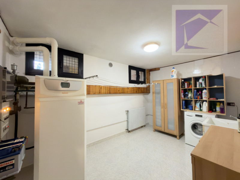 Borgoricco – In posizione centrale e privilegiata, proponiamo in vendita un’elegante e moderna vi...