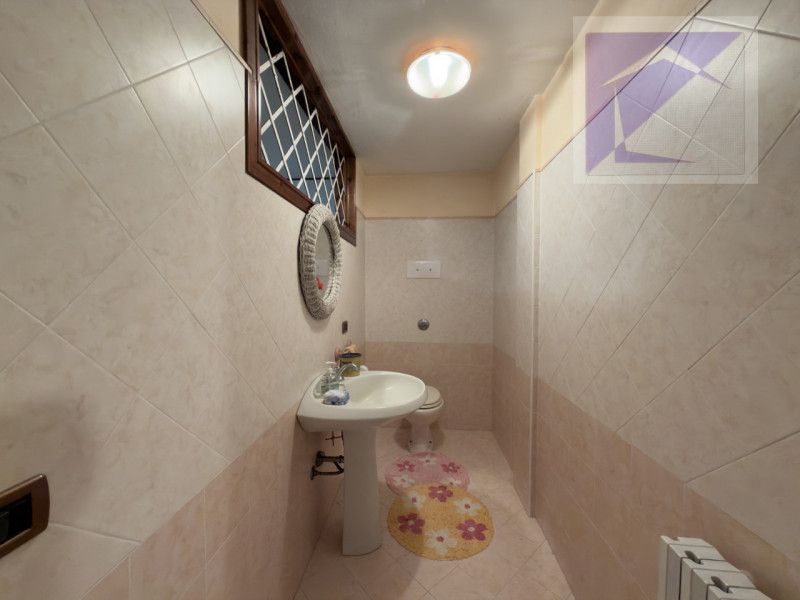 Borgoricco – In posizione centrale e privilegiata, proponiamo in vendita un’elegante e moderna vi...