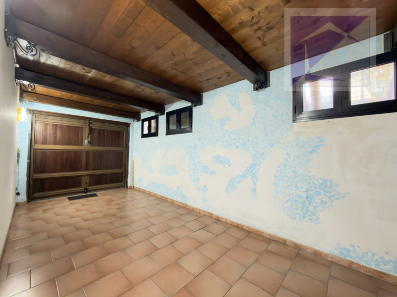 Borgoricco – In posizione centrale e privilegiata, proponiamo in vendita un’elegante e moderna vi...