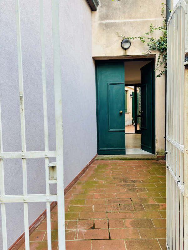 Ponte di Brenta, Via Ceron, in tranquillo contesto condominiale, proponiamo una soluzione abitati...