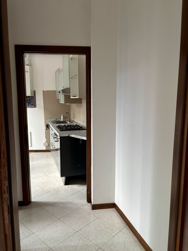 Ponte di Brenta, Via Ceron, in tranquillo contesto condominiale, proponiamo una soluzione abitati...