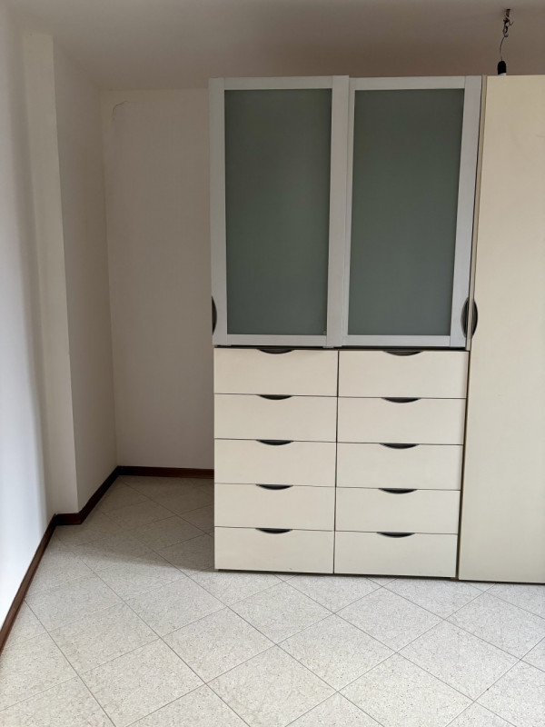 Ponte di Brenta, Via Ceron, in tranquillo contesto condominiale, proponiamo una soluzione abitati...