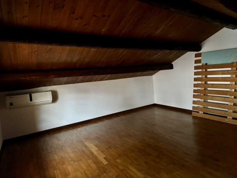 Ponte di Brenta, Via Ceron, in tranquillo contesto condominiale, proponiamo una soluzione abitati...