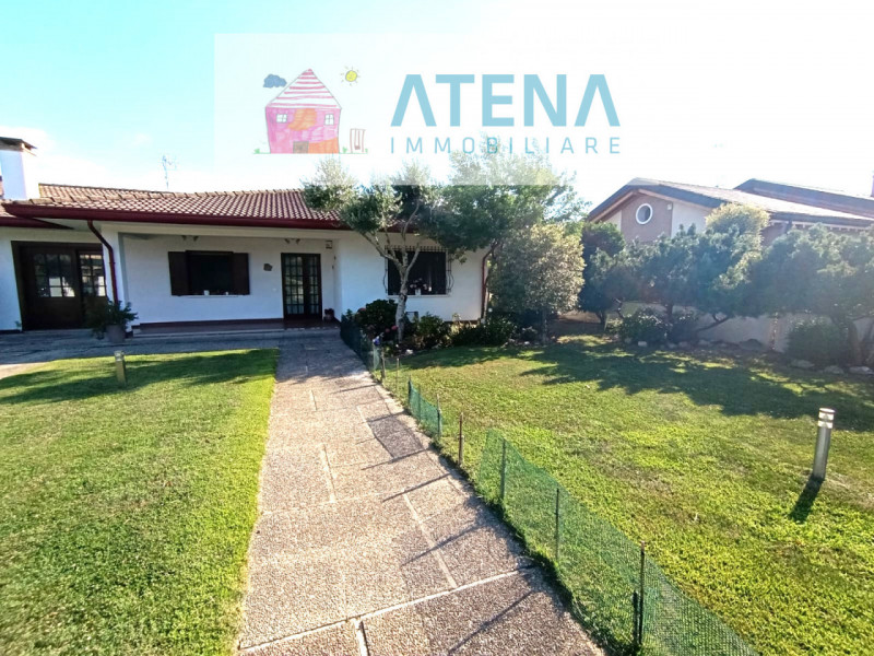 rif. 25661

Campodarsego - Porzione di bifamiliare tutta su un unico livello, con ampio giardino ...