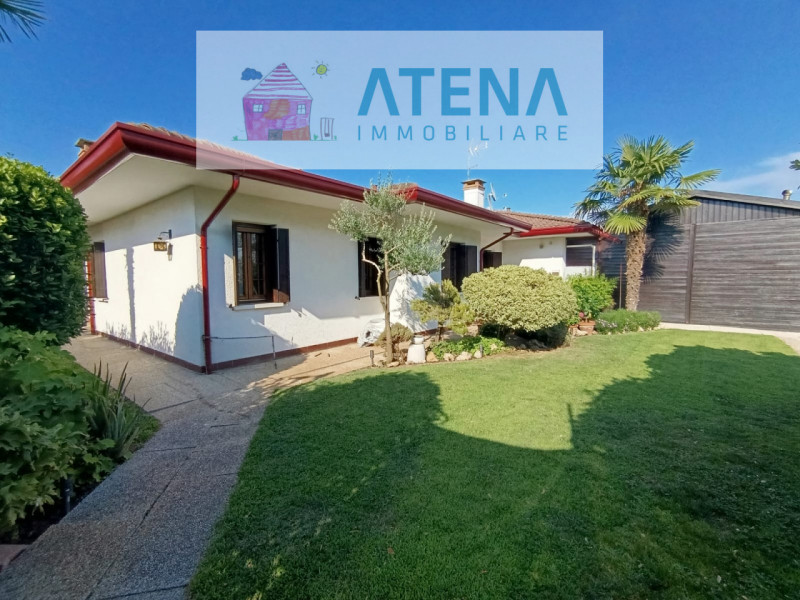 rif. 25661

Campodarsego - Porzione di bifamiliare tutta su un unico livello, con ampio giardino ...