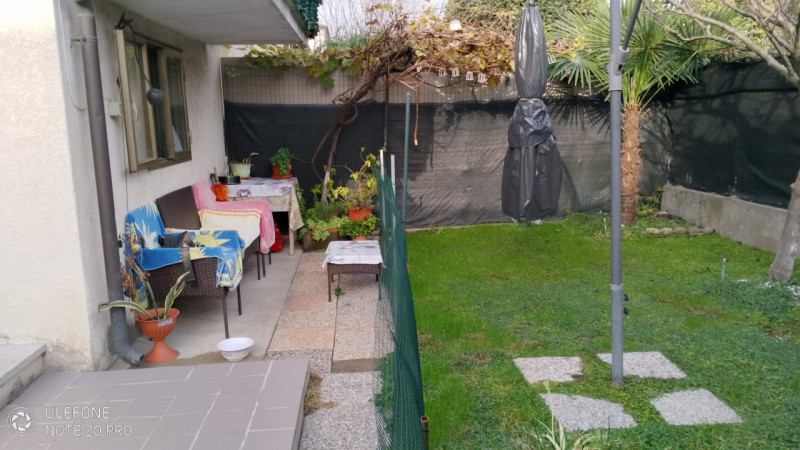 PORZIONE BIFAMILIARE CON GIARDINO AD ARCELLA-SAN BELLINO €.245.000 rif.CL514

Nel cuore del quart...