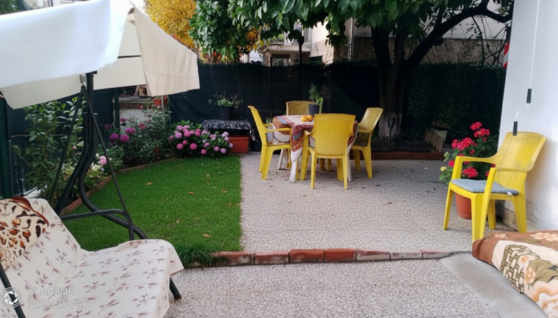 PORZIONE BIFAMILIARE CON GIARDINO AD ARCELLA-SAN BELLINO €.245.000 rif.CL514

Nel cuore del quart...