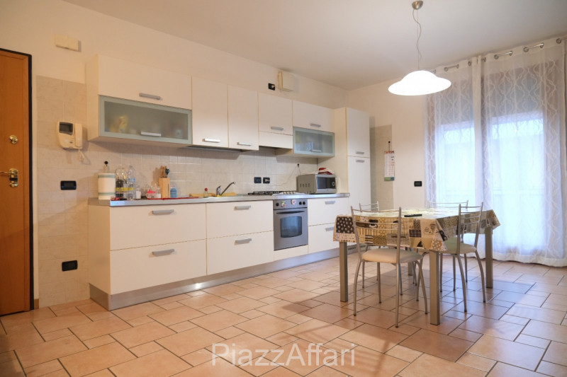 Piove di Sacco, Via Fratelli Maristi, in una stradina chiusa del quartiere Madonna delle Grazie e...