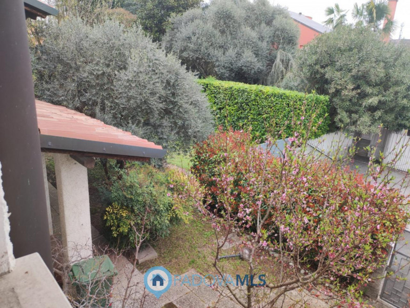 Immobile in esclusiva al Gruppo Padova MLS 

Selvazzano Dentro - nel quartiere centrale di Tencar...