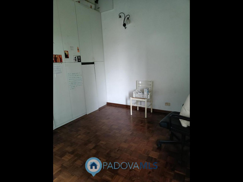 Immobile in esclusiva al Gruppo Padova MLS 

Selvazzano Dentro - nel quartiere centrale di Tencar...