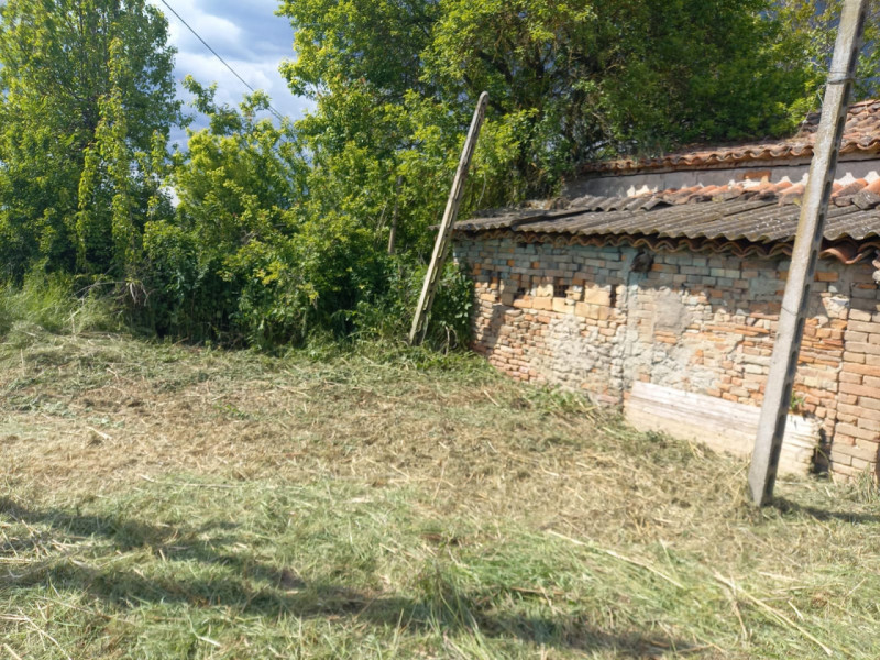 MONSELICE: Proponiamo in vendita, tra Este e Monselice e a pochi passi dalla viabilità principale...