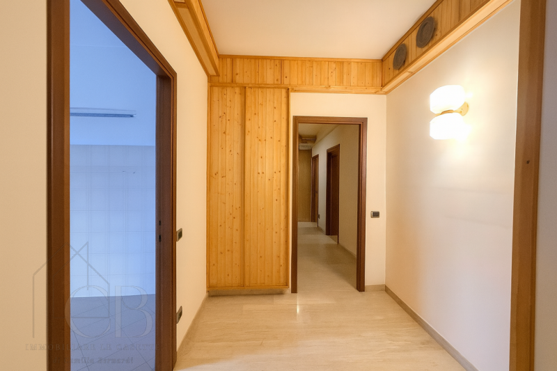 Appartamento al quinto ed ultimo piano nel cuore del quartiere Sant' Osvaldo, in una posizione st...