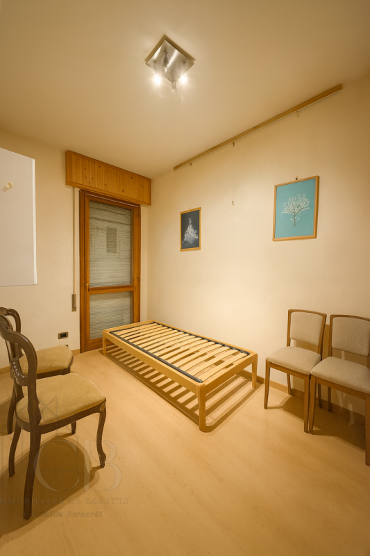 Appartamento al quinto ed ultimo piano nel cuore del quartiere Sant' Osvaldo, in una posizione st...