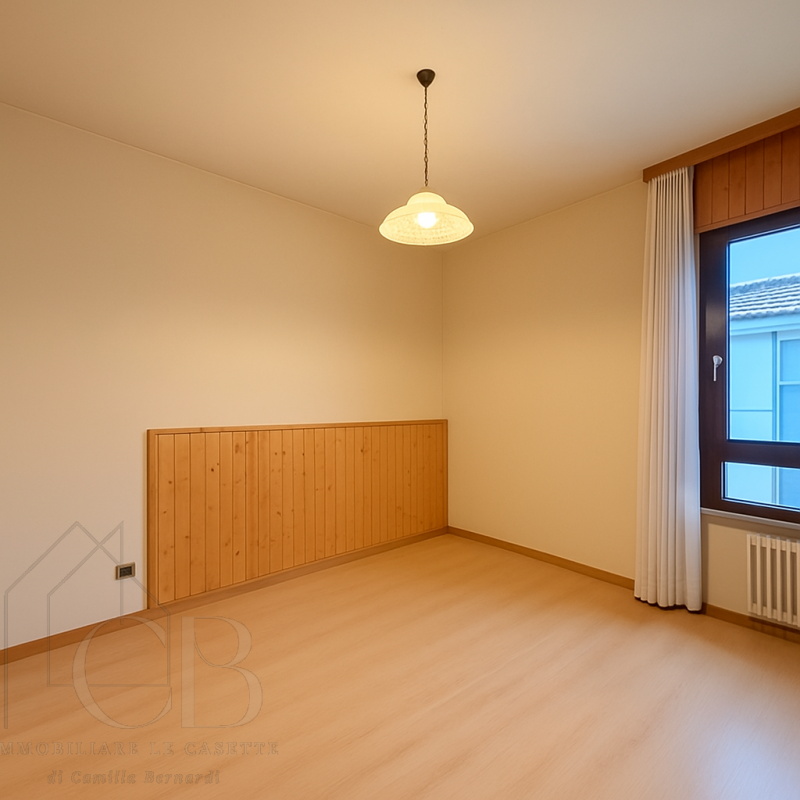 Appartamento al quinto ed ultimo piano nel cuore del quartiere Sant' Osvaldo, in una posizione st...