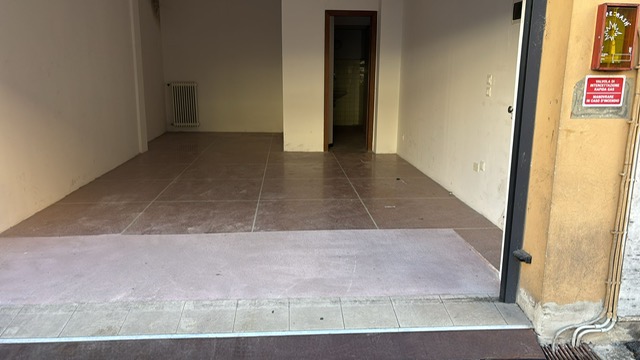 Padova zona Portello Nicoletta Dardilli di AD Casa Padova propone in vendita garage al piano terr...