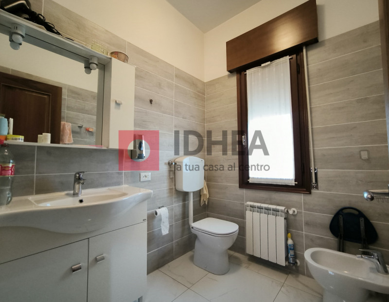 TREVISO: SAN ZENO
A 500 metri dalle mura di Treviso, proponiamo villa singola completamente ristr...