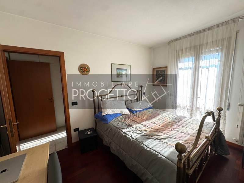 A due passi da Piazzola sul Brenta, Limena e Curtarolo, in quartiere residenziali tranquillo e ci...